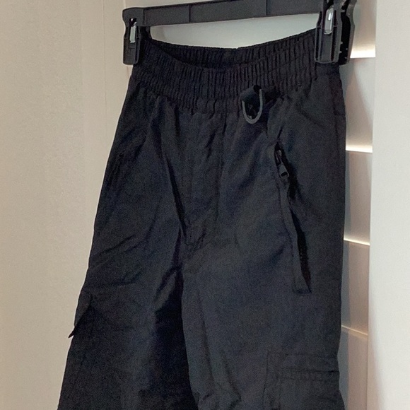 Sport Essentials black snow pants, Size 6, good condition.❄️🎿❄️⛷️❄️🏂 - Picture 4 of 7